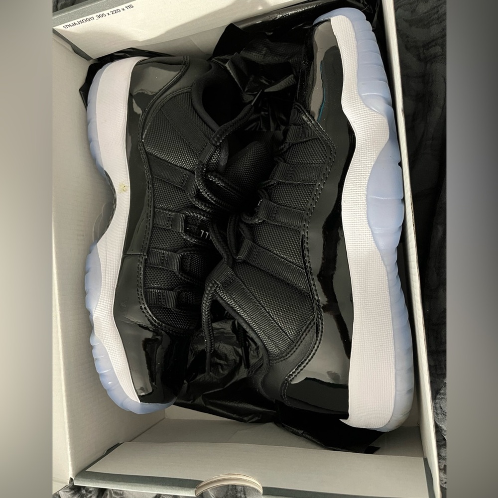 Air Jordan Retro 11